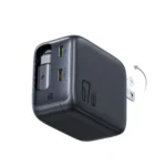 Củ sạc nhanh Baseus EnerCore CJ11 67W với cáp USB-C rút gọn tích hợp, màu trắng.