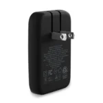 Củ sạc tường Satechi OntheGo 67W Slim màu đen nổi bật trên nền trắng, thể hiện thiết kế siêu mỏng và hai cổng USB-C tiện lợi.