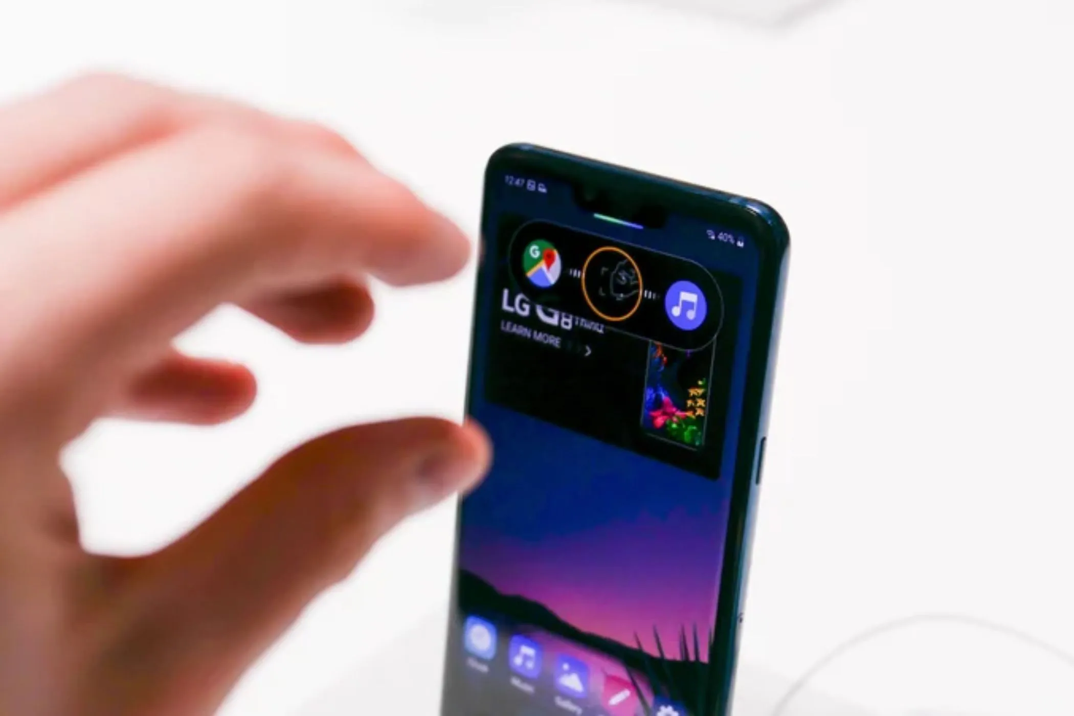 Điện thoại LG G8 với tính năng nhận diện lòng bàn tay Hand ID và điều khiển cử chỉ không chạm Air Motion