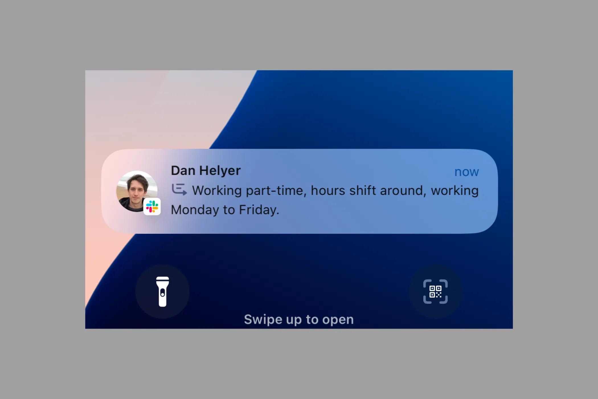Giao diện Tóm tắt Thông báo của Apple Intelligence tổng hợp tin nhắn Slack.