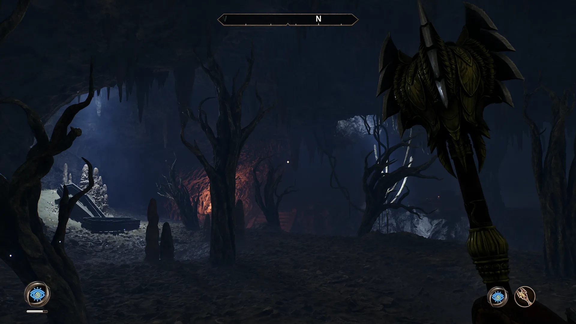 Khám phá hang động trong The Elder Scrolls IV Oblivion Remastered, cho thấy chi tiết môi trường và gameplay.