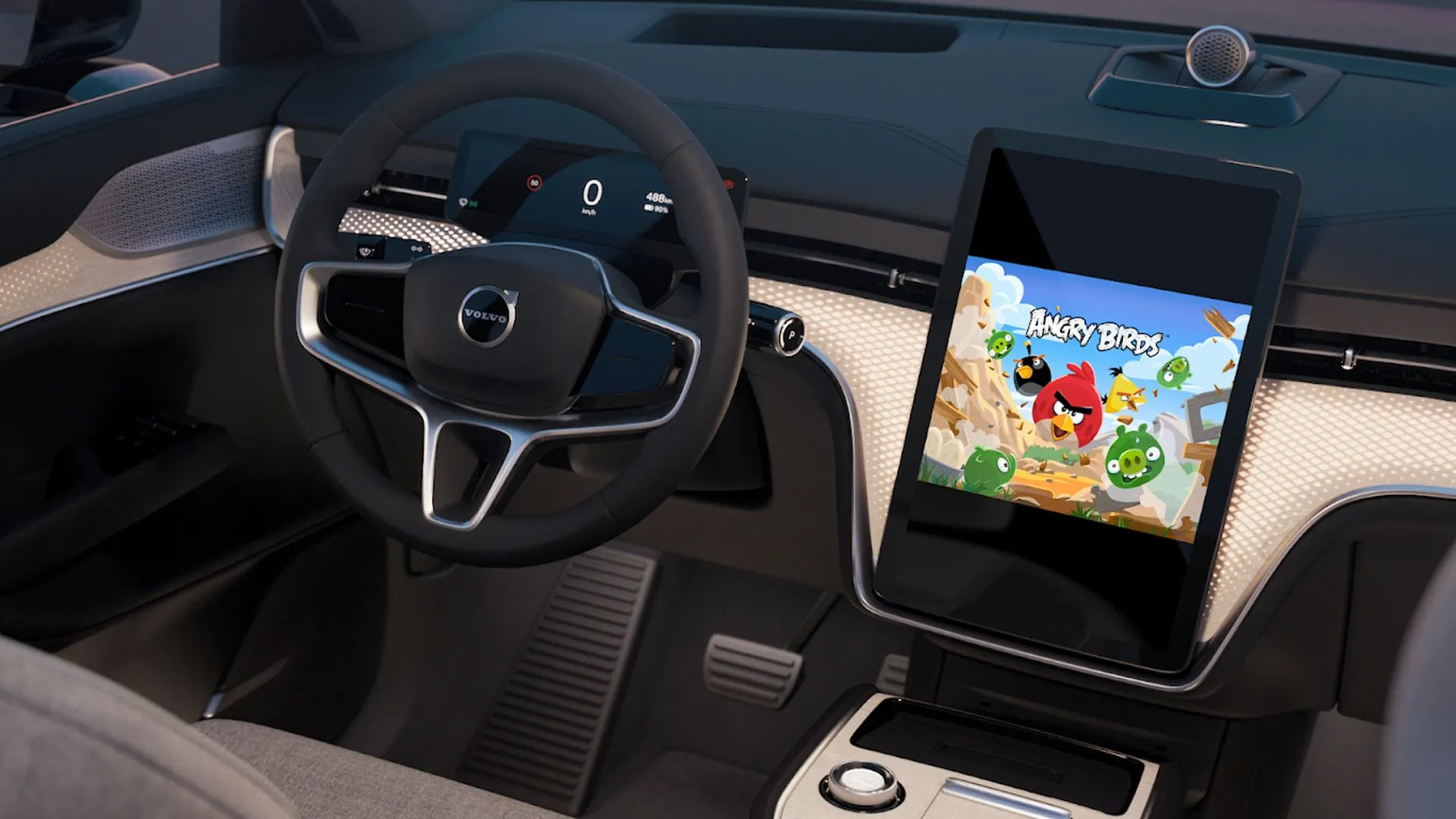 Người dùng trải nghiệm chơi Angry Birds trên màn hình Android Auto khi xe đang đỗ.