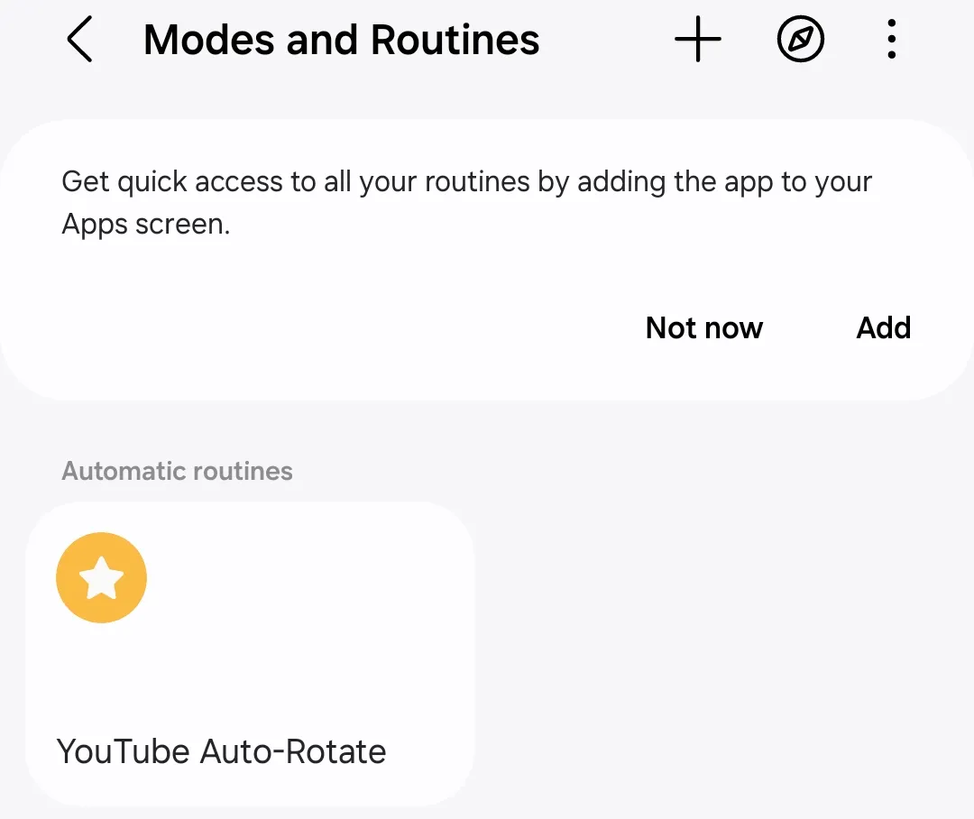 Quy trình 'Tự động xoay YouTube' đã lưu hiển thị trong danh sách các quy trình của Samsung Modes and Routines, sẵn sàng hoạt động khi người dùng mở YouTube.