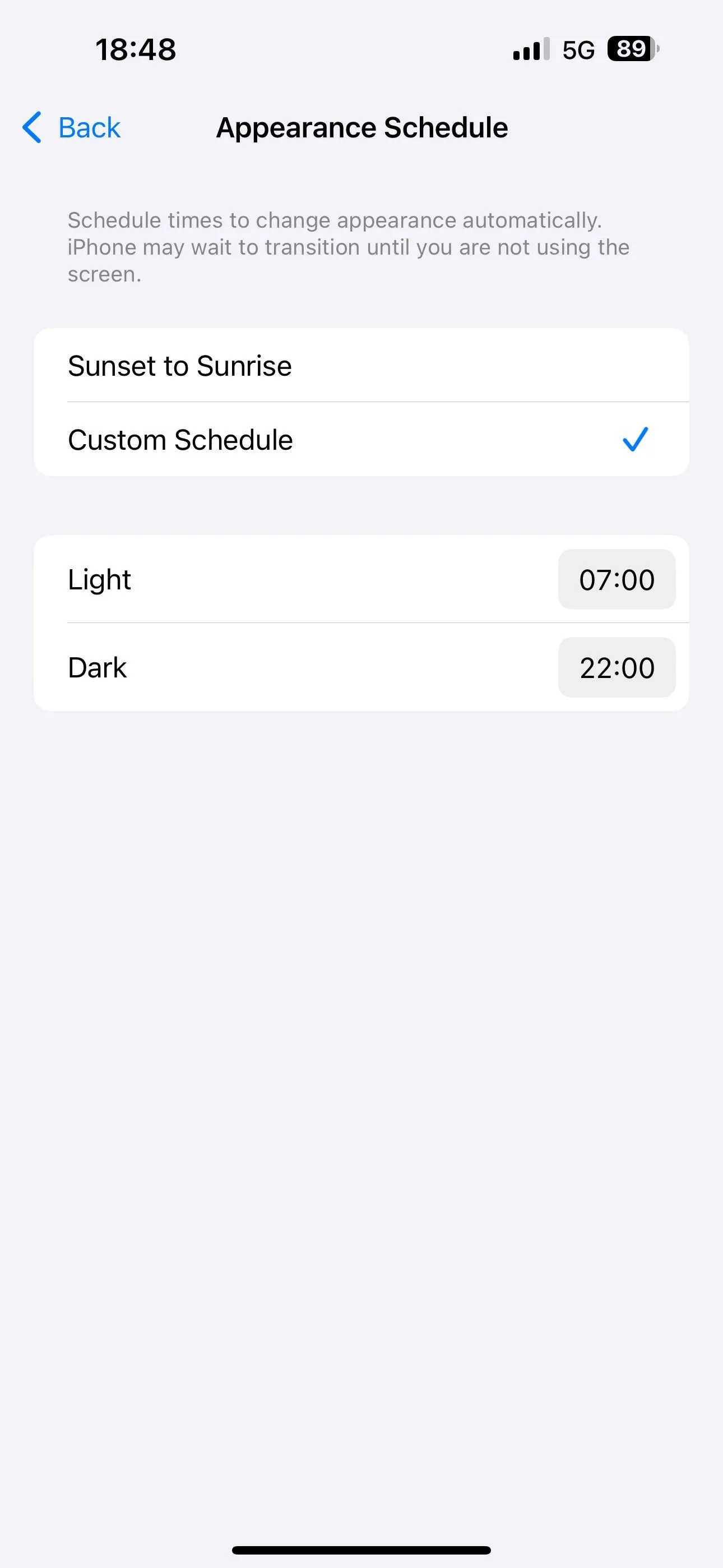 Tùy chỉnh lịch trình bật tắt Dark Mode tự động trên iPhone theo giờ cụ thể