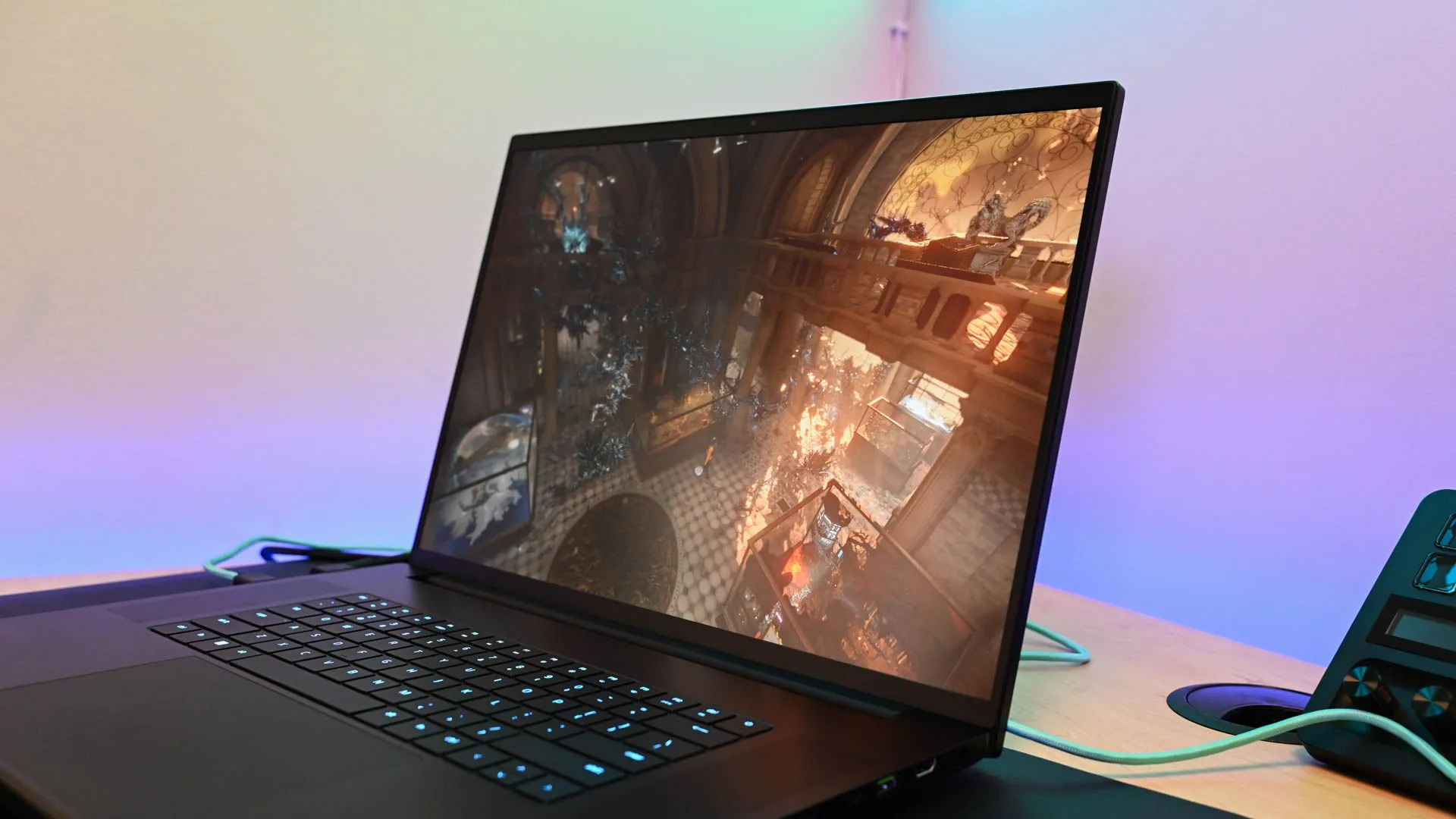 Bài kiểm tra hiệu năng TimeSpy của 3DMark đang chạy trên laptop Razer Blade 18, một công cụ để stress test GPU