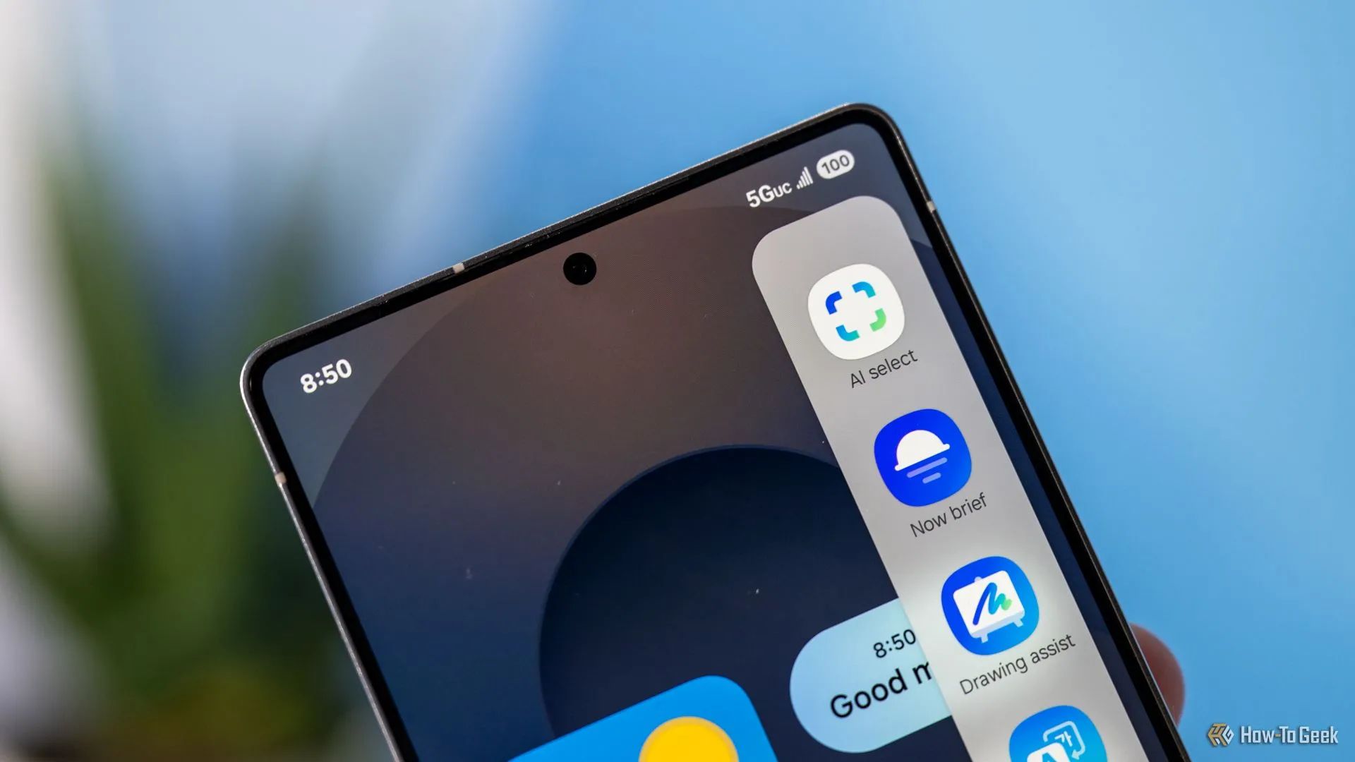 Biểu tượng ứng dụng AI trên bảng điều khiển Edge của Galaxy S25 Ultra