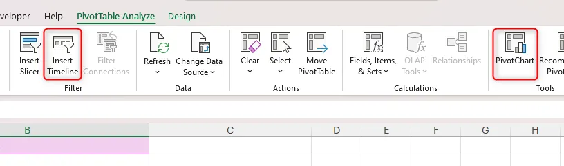 Các nút Insert Timeline và PivotChart trong tab PivotTable Analyze trên thanh Ribbon của Excel, cho phép thêm bộ lọc thời gian và biểu đồ tổng hợp.