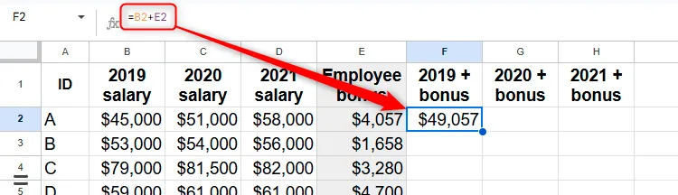 Công thức ban đầu trong Google Sheets để cộng lương và thưởng năm 2019 cho nhân viên A, trước khi cố định cột E