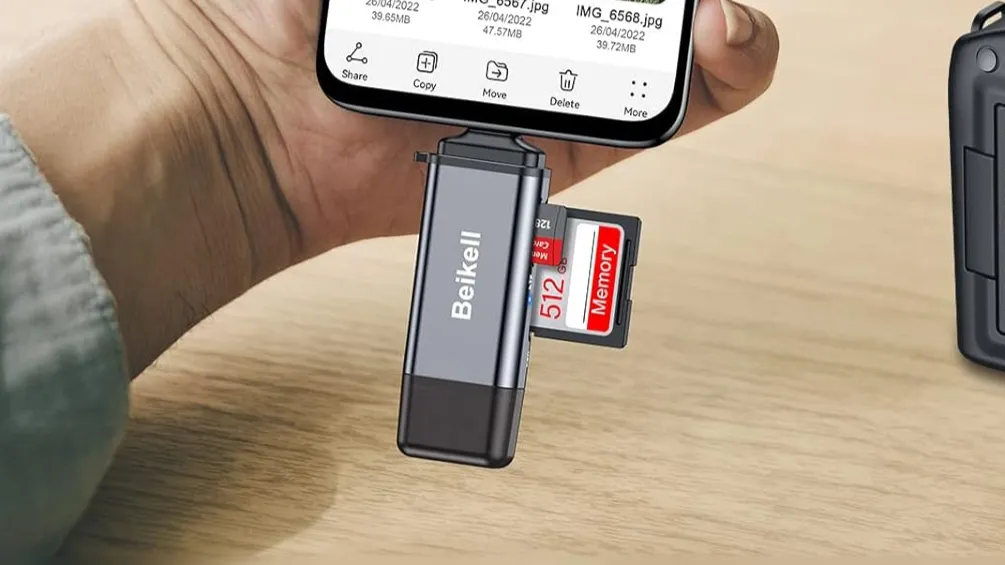 Đầu đọc thẻ nhớ Beikell SD/MicroSD với hai cổng USB-A và USB-C, kèm khe cắm thẻ
