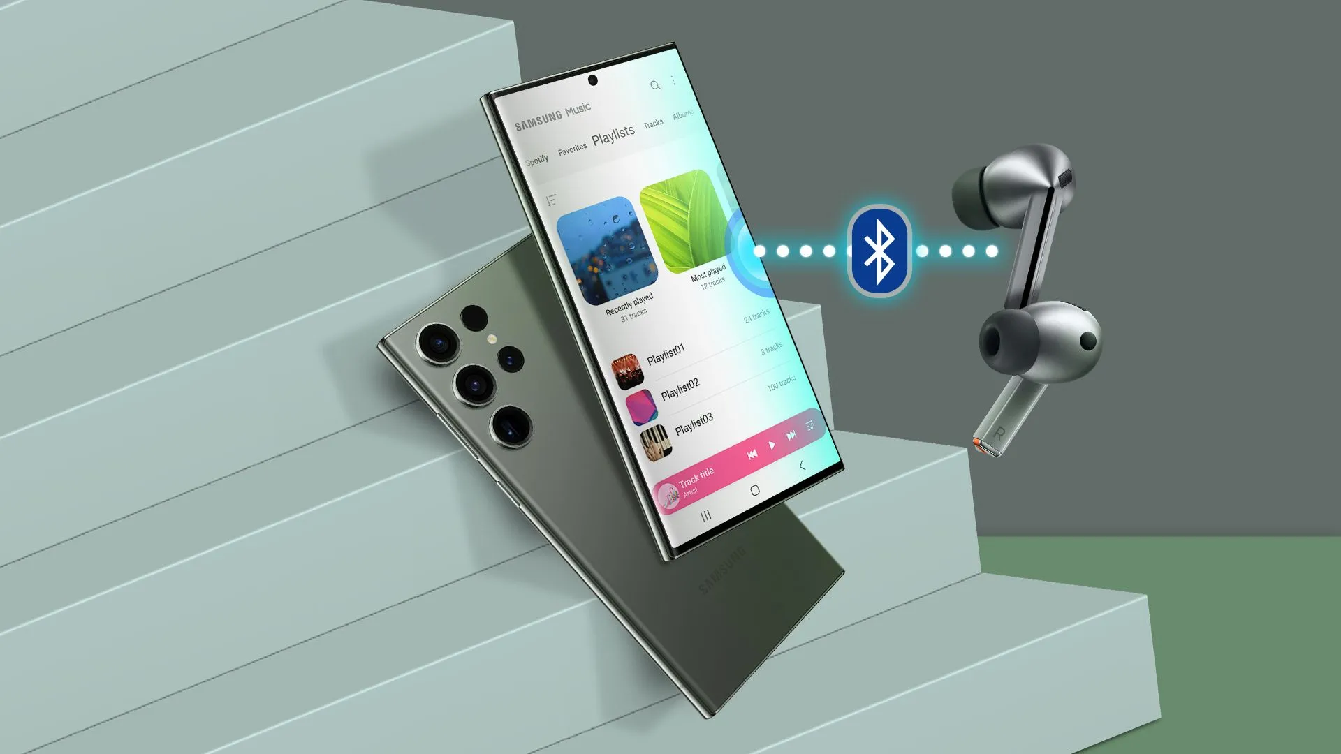Điện thoại Samsung Galaxy với ứng dụng nghe nhạc mở và tai nghe Galaxy Buds cùng biểu tượng Bluetooth, minh họa kết nối không dây để tự động mở ứng dụng.