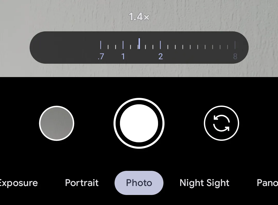 Điều chỉnh độ phóng đại zoom trên camera Pixel một cách chính xác.