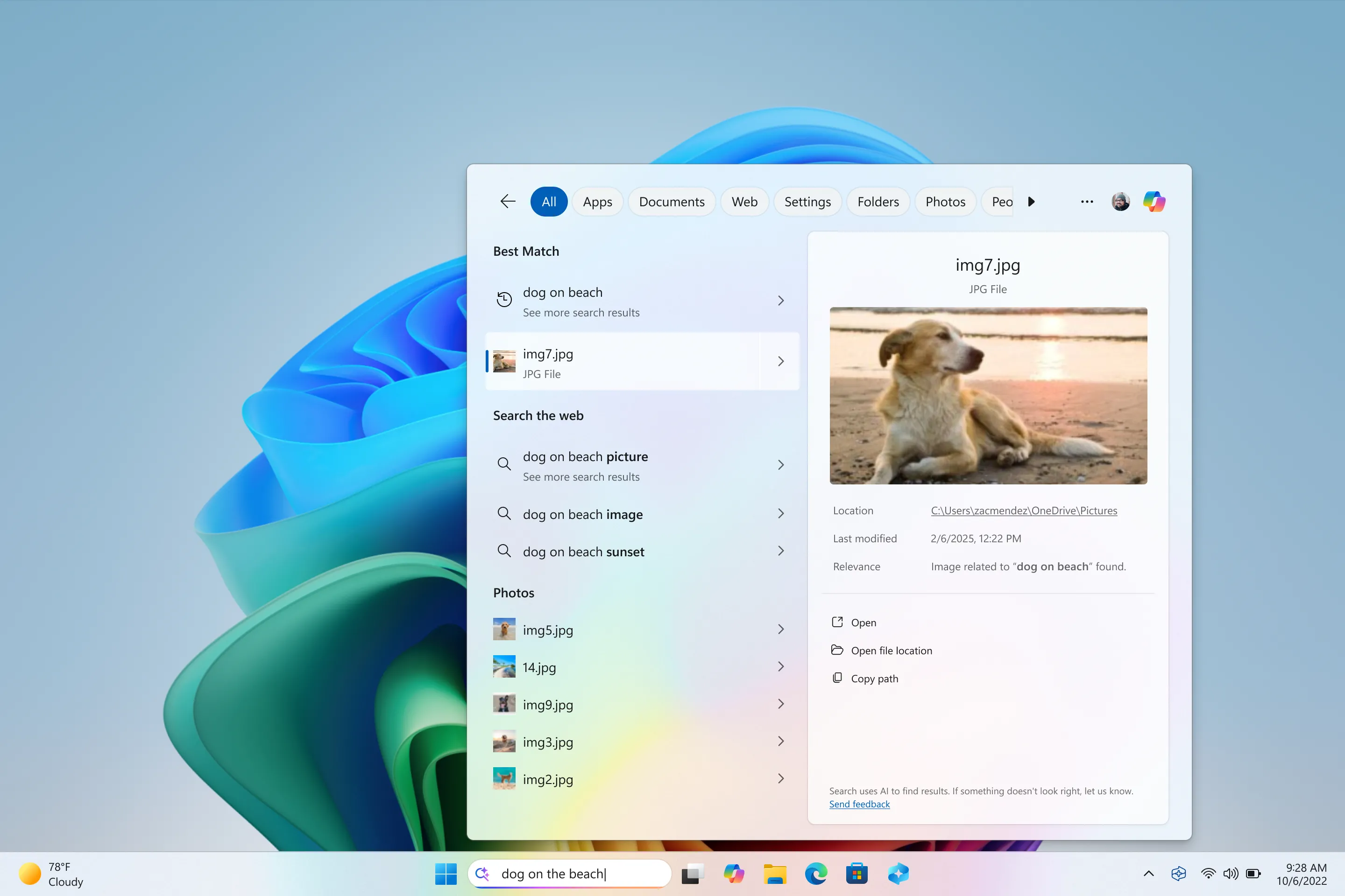 Giao diện File Explorer Windows 11 hiển thị kết quả tìm kiếm ảnh từ đám mây, ví dụ một chú chó