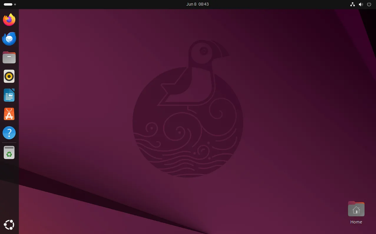 Giao diện mặc định của Ubuntu 25.04, với thanh tác vụ hiển thị rõ ràng, thể hiện môi trường GNOME tối giản.