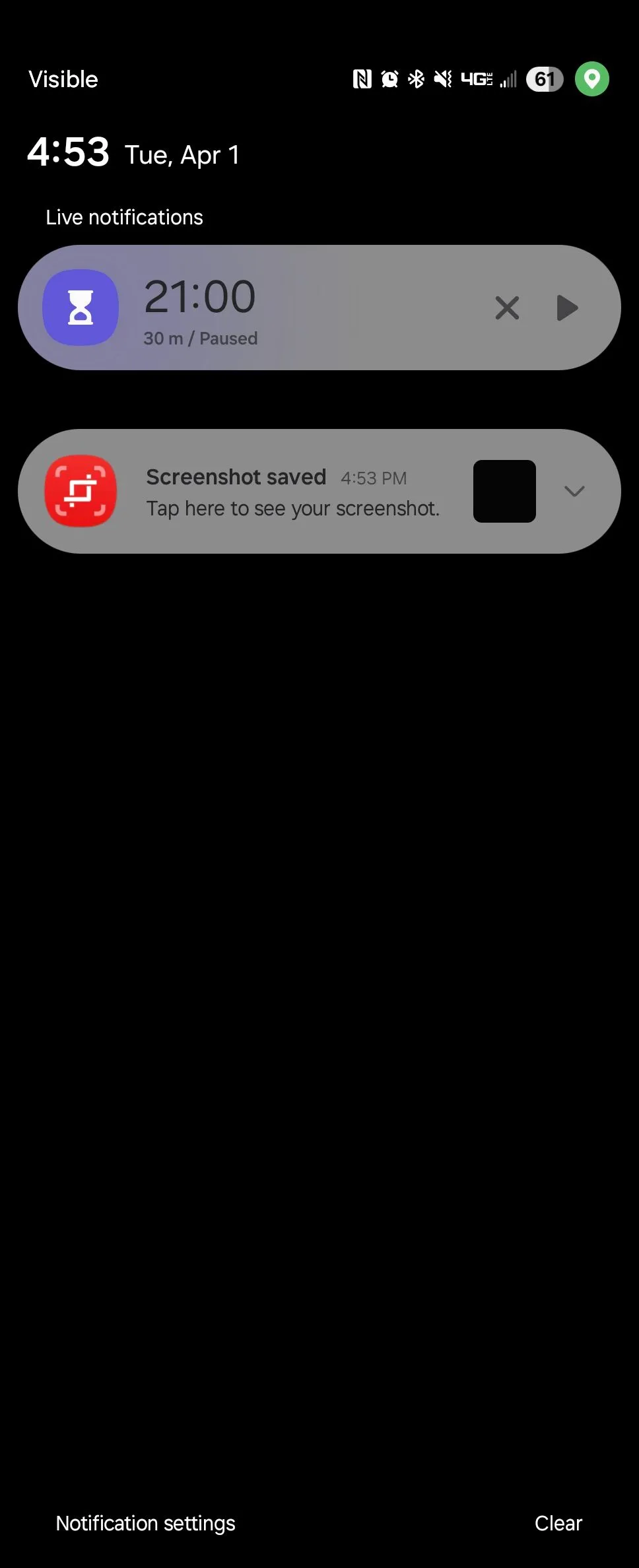 Giao diện trung tâm thông báo mới trong One UI 7 trên Samsung Galaxy Z Fold 6, hiển thị các thông báo được sắp xếp rõ ràng