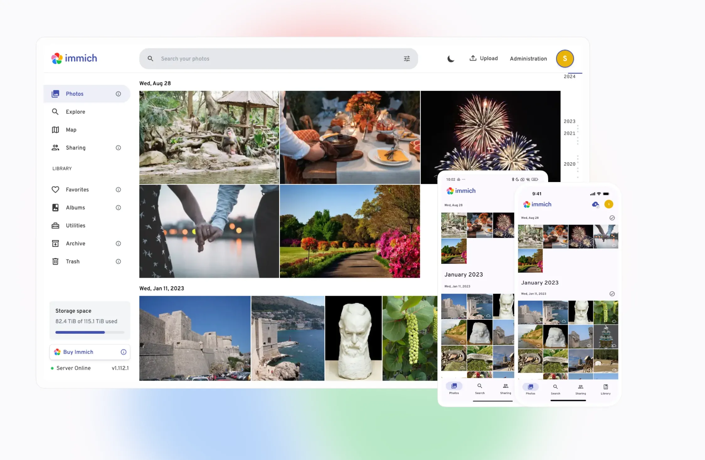Giao diện ứng dụng web Immich để sao lưu ảnh trên di động và máy tính để bàn