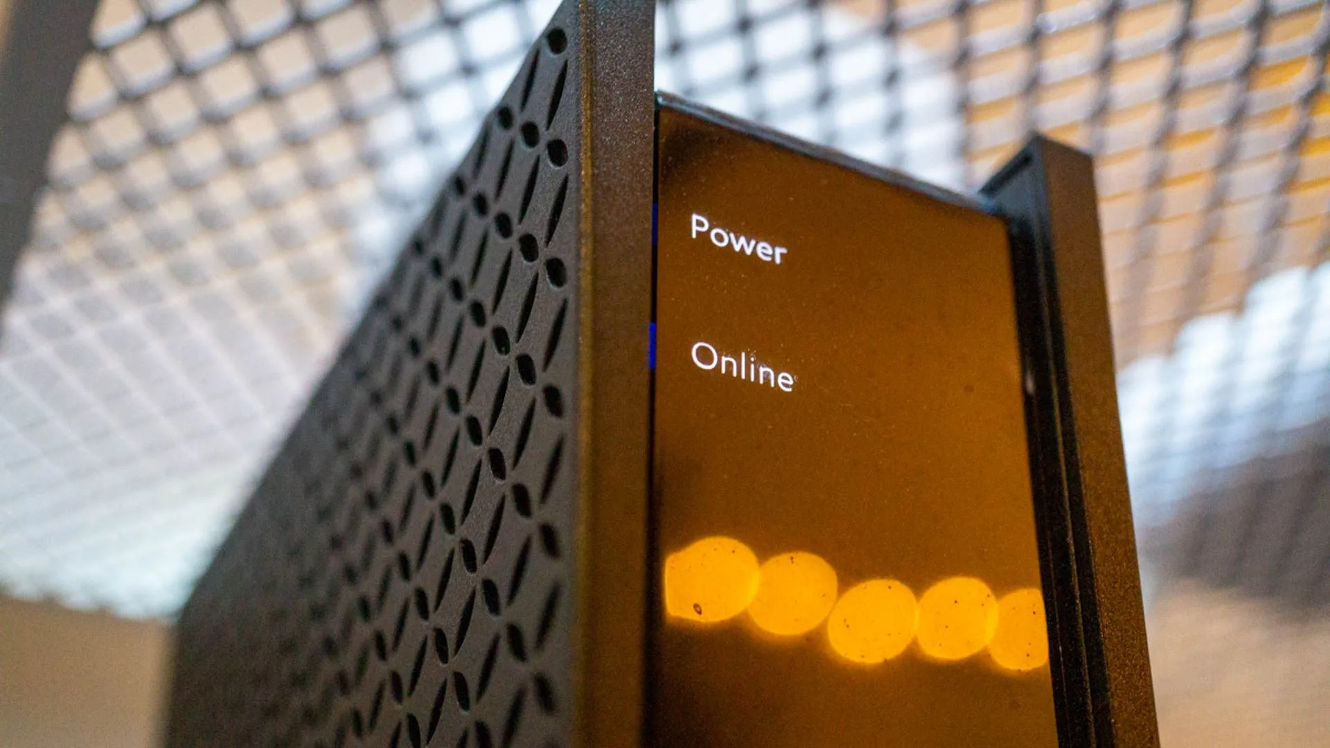 Hình ảnh modem hoạt động, biểu tượng cho kết nối Internet ổn định.