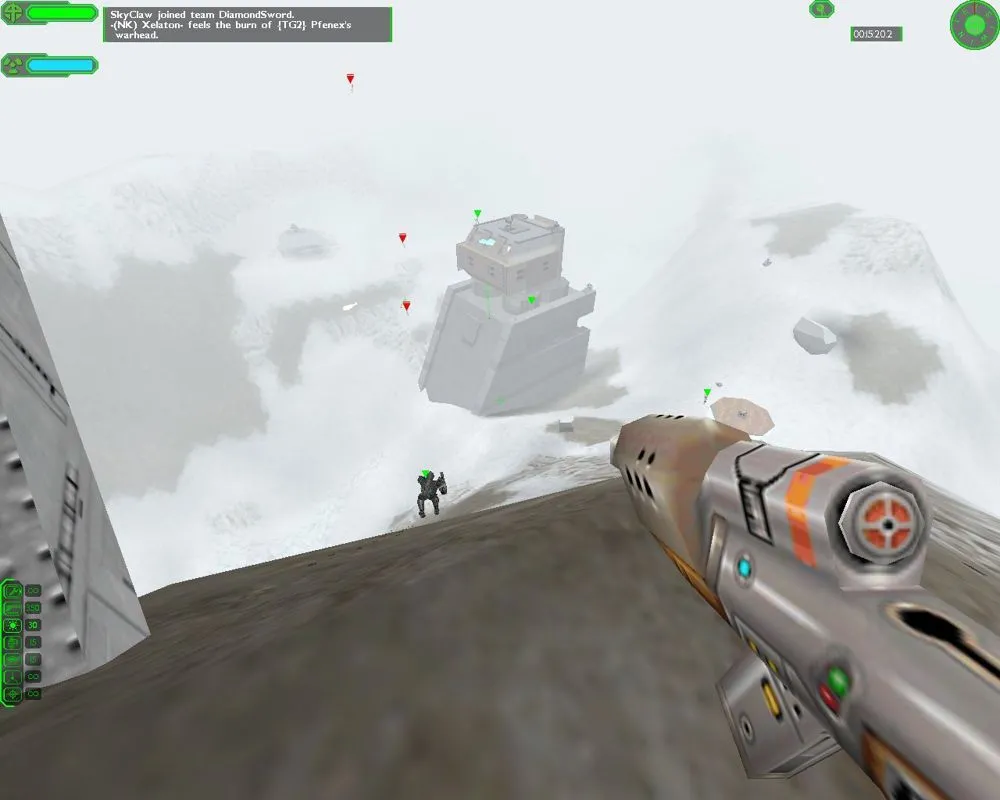 Hình ảnh sườn dốc phủ tuyết trong game Starsiege Tribes, nơi kỹ thuật &quot;skiing&quot; từng là một exploit &quot;cheesing&quot; phổ biến