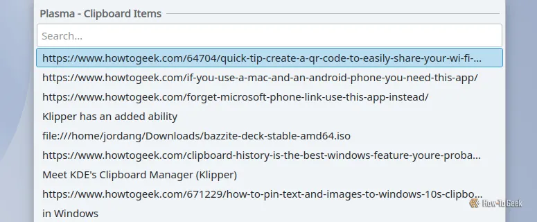 Lịch sử clipboard trong KDE Plasma, hiển thị danh sách các liên kết và đoạn văn bản đã sao chép gần đây.