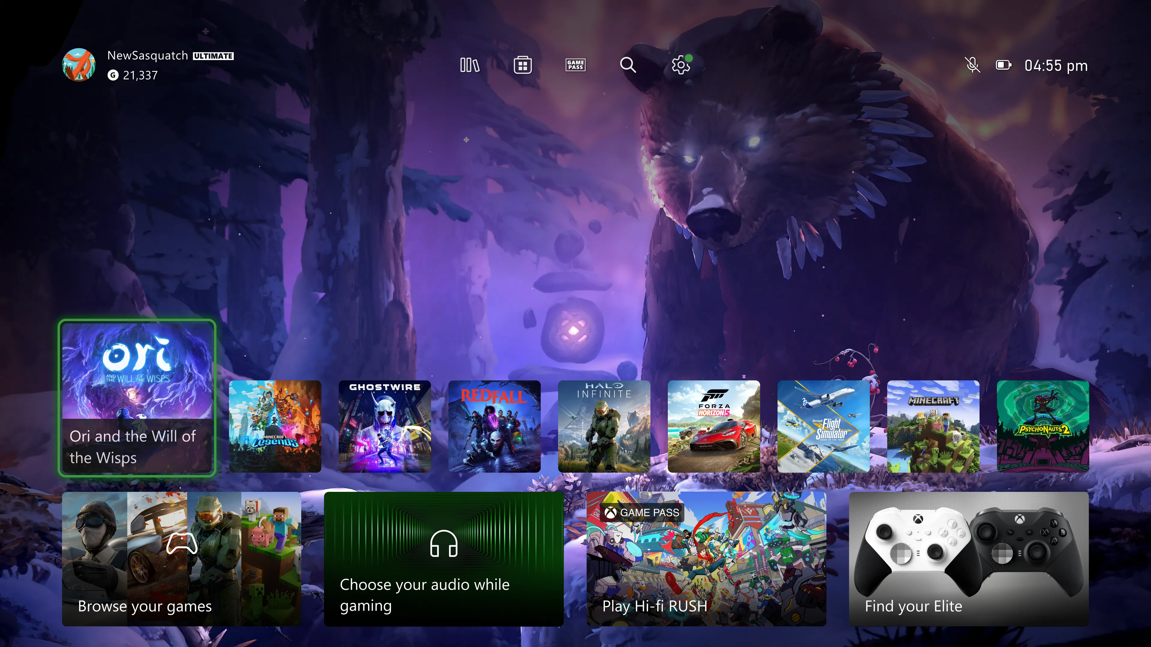 Màn hình chính Xbox hiển thị menu truy cập nhanh ở phía trên.