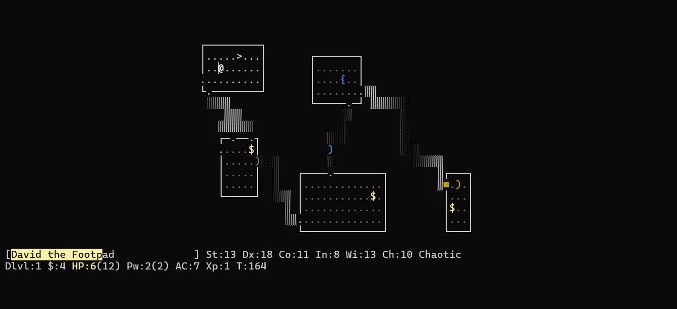 Màn hình trò chơi NetHack, một roguelike sử dụng ký tự ASCII để mô phỏng dungeon, minh họa ứng dụng của thư viện curses và giao diện TUI.