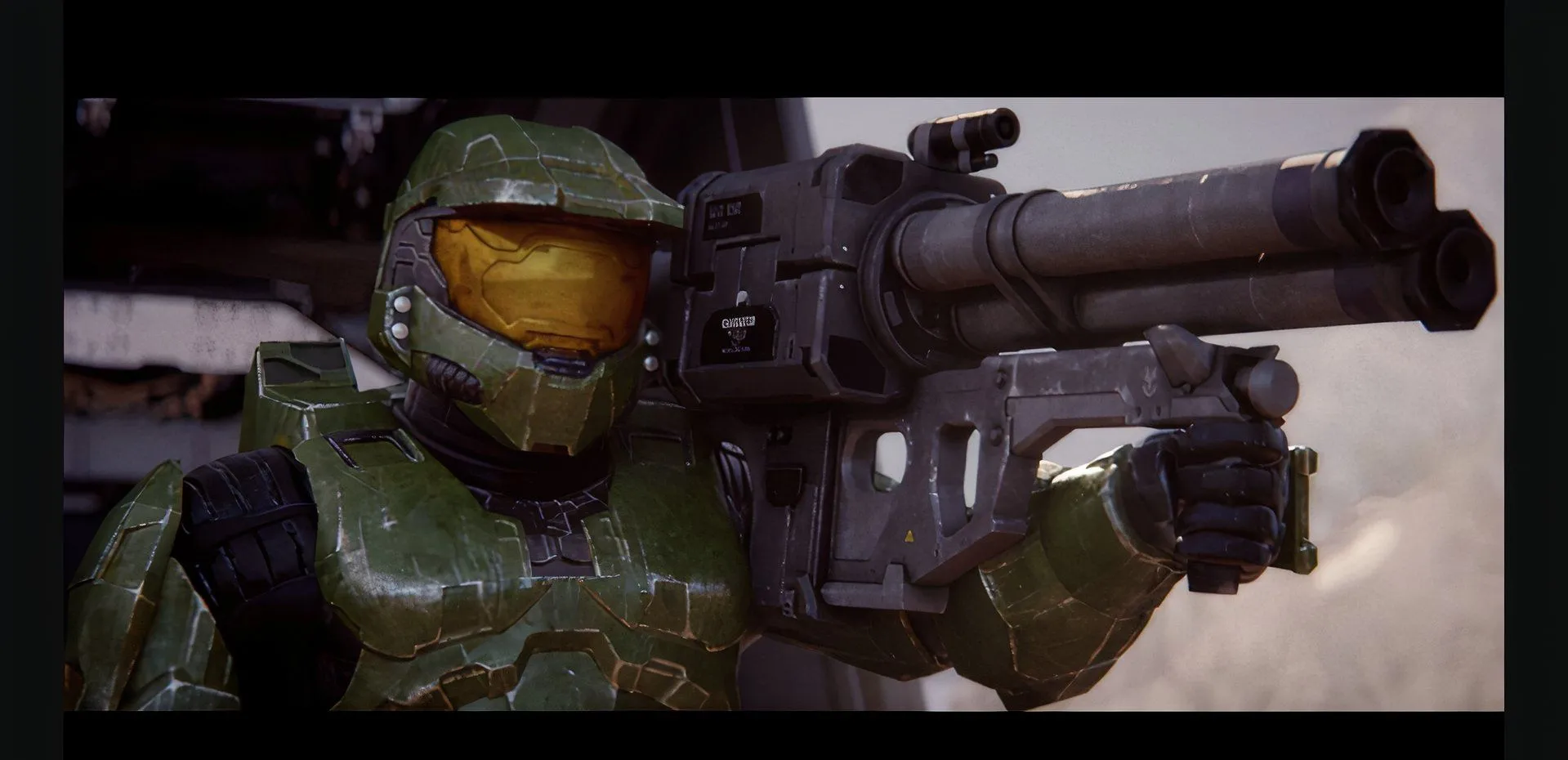 Màn hình trò chơi từ Halo: The Master Chief Collection với Master Chief và các Spartan khác chiến đấu trên bản đồ