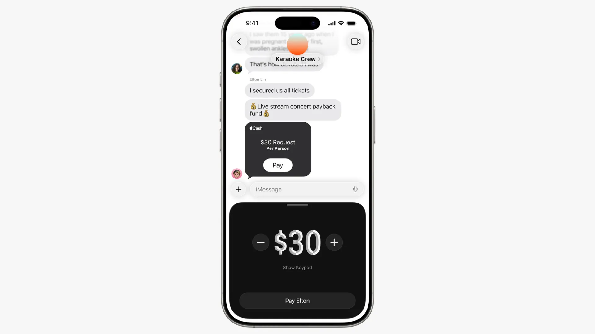 Màn hình ứng dụng Apple Messages trên iOS 26 hiển thị yêu cầu thanh toán qua Apple Cash trong một cuộc trò chuyện nhóm, cho phép người dùng dễ dàng chia sẻ và thu tiền.