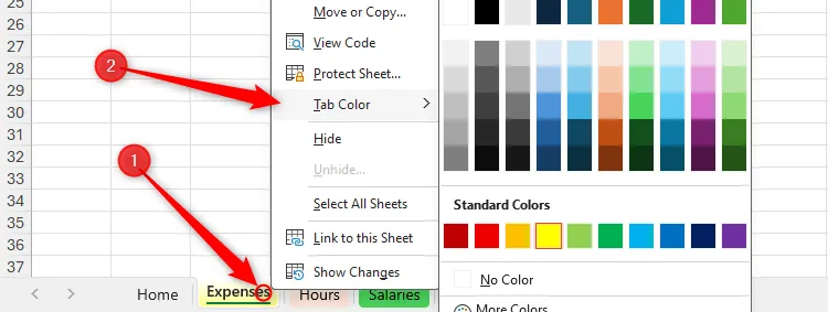 Menu chuột phải trên tab trang tính Excel được mở rộng, cho thấy tùy chọn Tab Color và các màu sắc có sẵn.