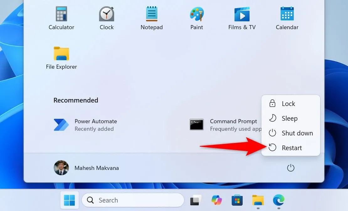 Menu Start của Windows 11 hiển thị tùy chọn &quot;Restart&quot; để khởi động lại máy tính