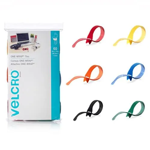 Một cuộn dây dán Velcro nhiều màu sắc, chuyên dùng để bó gọn dây cáp điện tử.
