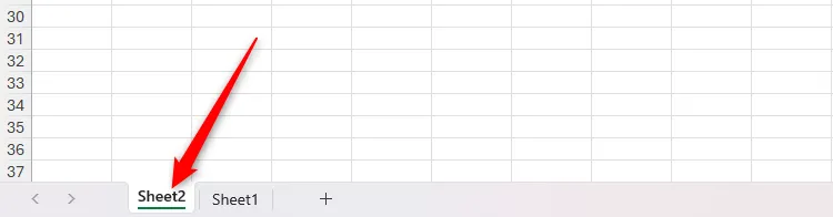 Một trang tính mới được thêm vào bên trái của một trang tính hiện có trong Microsoft Excel, giúp người dùng dễ dàng quản lý dữ liệu.