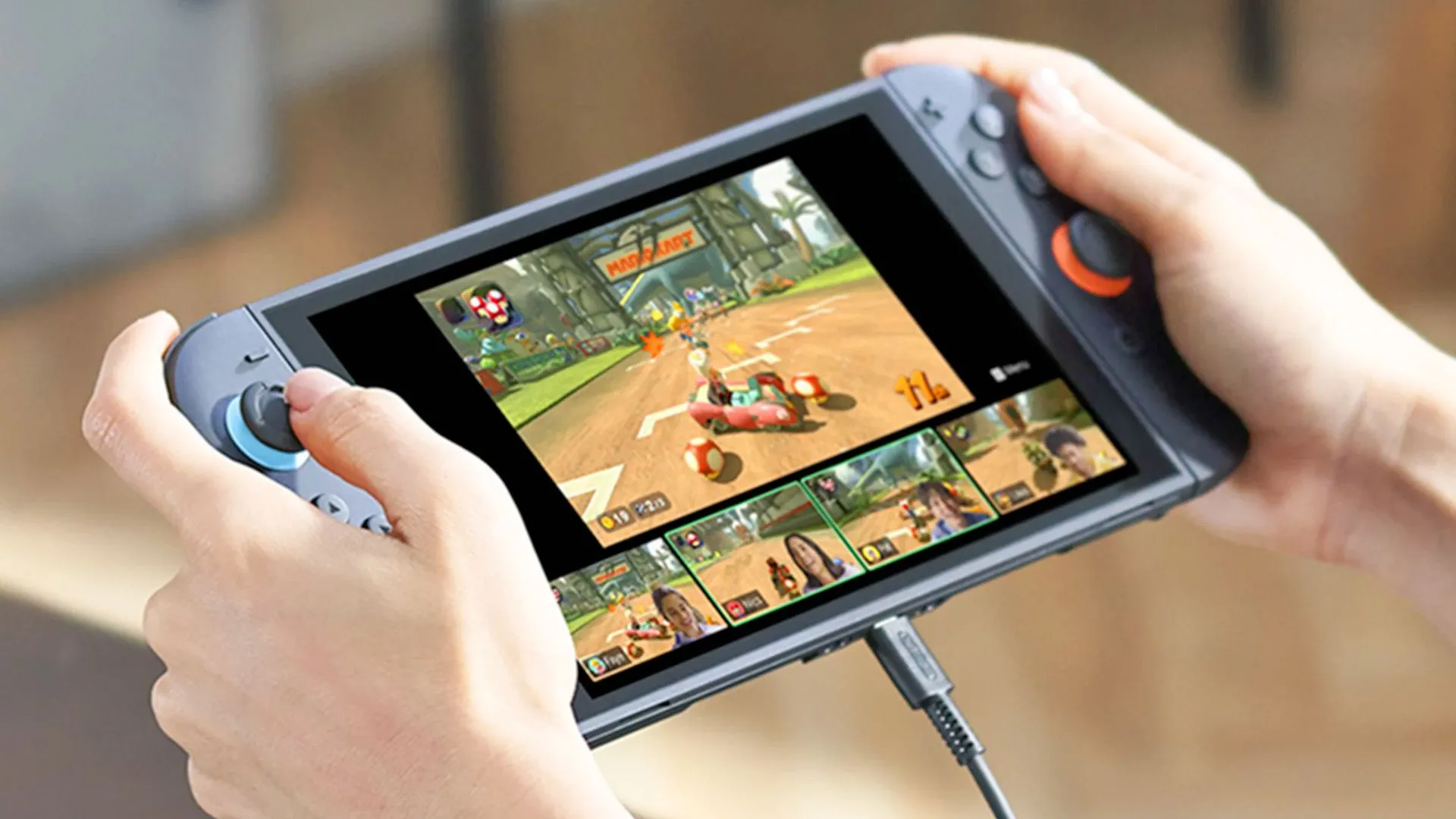 Người dùng trải nghiệm chơi game trên Nintendo Switch 2 ở chế độ cầm tay, thể hiện tính linh hoạt của máy console hybrid.