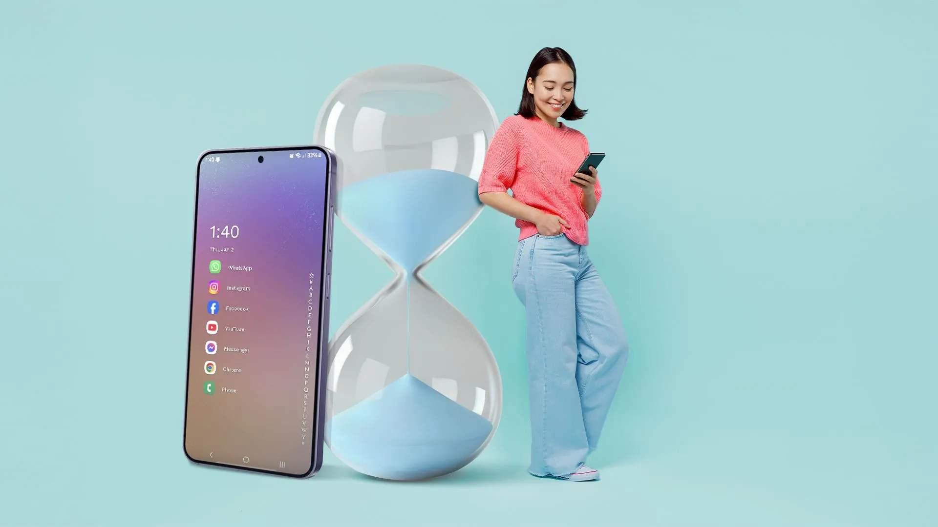 Người phụ nữ dùng điện thoại tựa vào đồng hồ cát, biểu trưng cho việc quản lý thời gian sử dụng thiết bị