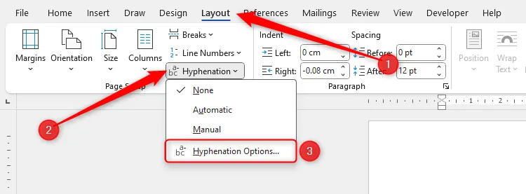 Nút Hyphenation Options được chọn trong menu thả xuống Hyphenation trong tab Layout của Microsoft Word.