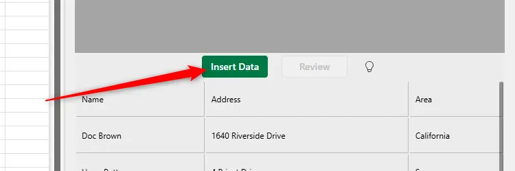Nút &quot;Insert Data&quot; trên thanh bên &quot;Data From Picture&quot; để chèn dữ liệu đã phân tích vào bảng tính Excel.