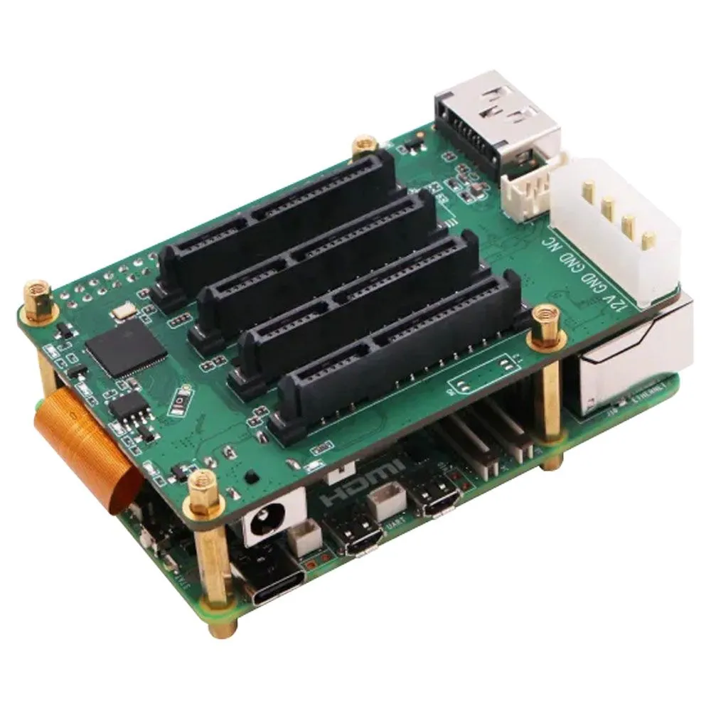 Raspberry Pi 5 gắn Penta SATA HAT tạo thành NAS di động