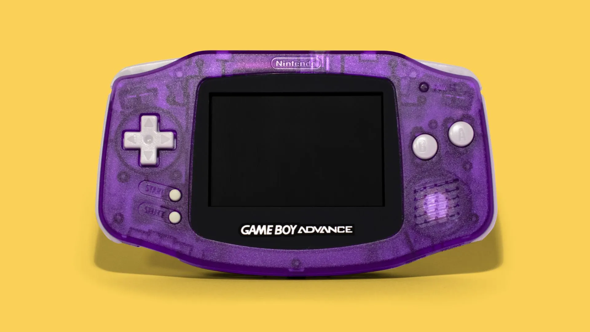 Thiết bị chơi game cầm tay Nintendo Game Boy Advance, đối thủ chính của Nokia N-Gage