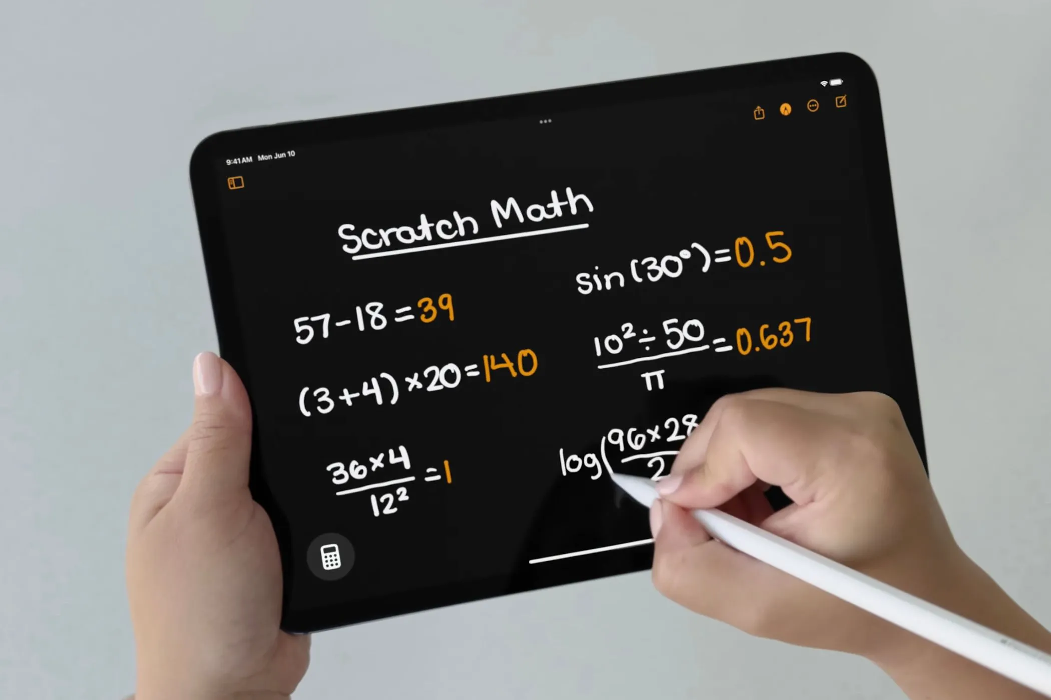 Tính năng Math Notes trên iPadOS 18, cho phép giải toán trực tiếp trong ghi chú bằng Apple Pencil.