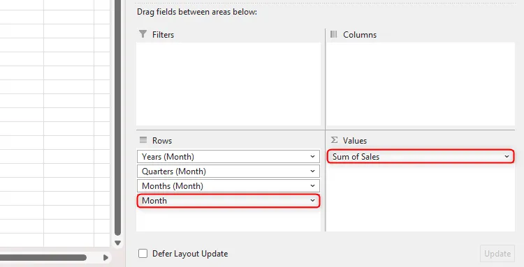 Trường Month trong hộp Rows và Sum of Sales trong hộp Values của PivotTable