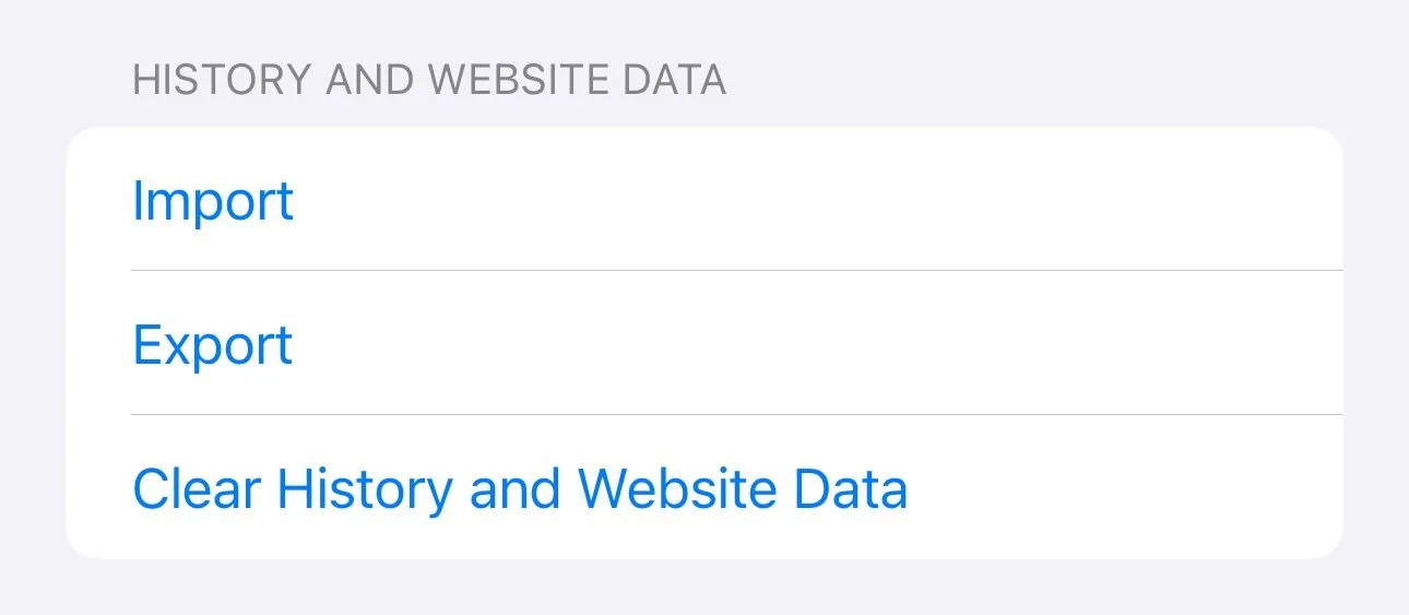 Tùy chọn nhập và xuất trong cài đặt ứng dụng Safari trên iPhone.