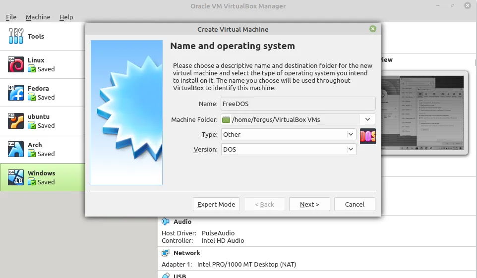 Cấu hình tên và loại hệ điều hành DOS (FreeDOS) trong cài đặt máy ảo VirtualBox.
