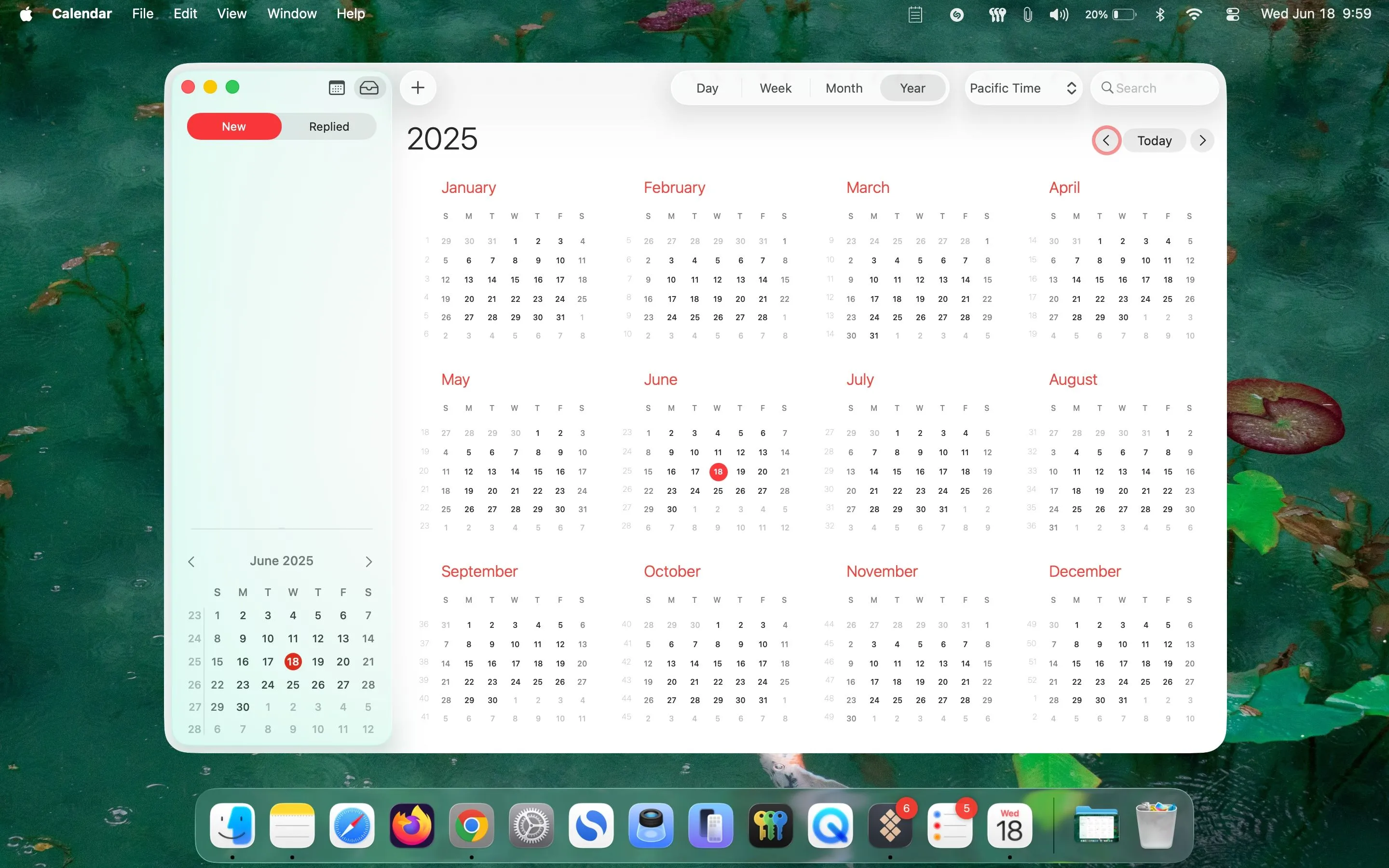 Ứng dụng Lịch trên macOS Tahoe hiển thị chế độ xem năm.